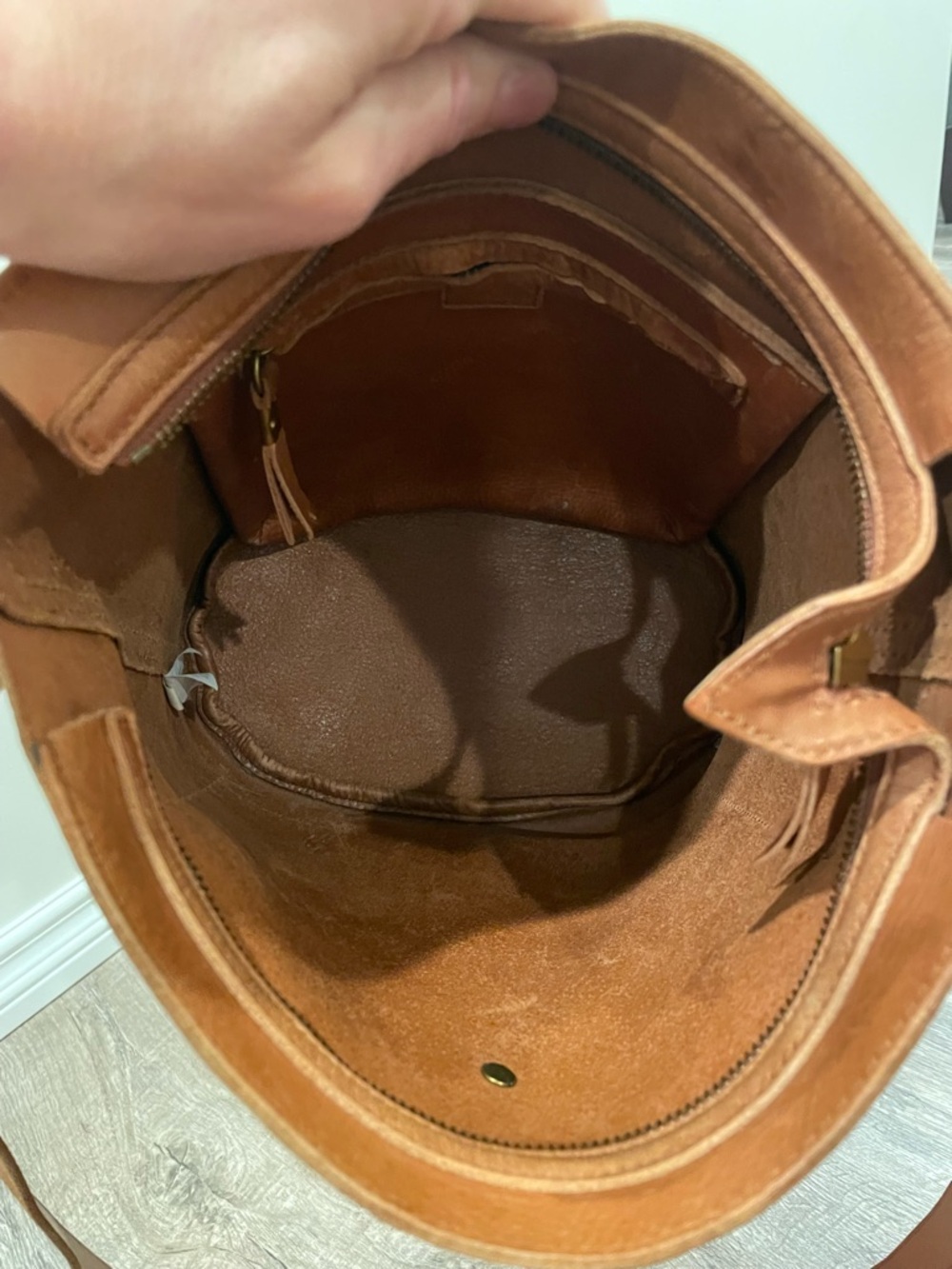 Madewell Transport Bucket Bag - Picture 3 of 14